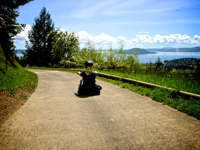 NZ Luge.JPG (154018 bytes)